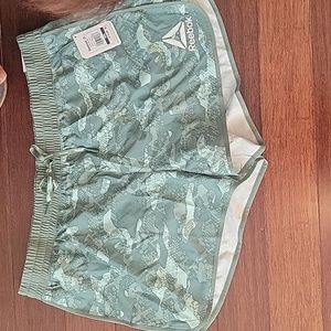 Reebok Relaxed Short Camo XXL NWT